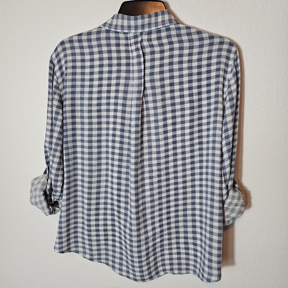 Pink Rose Blue and White Checkered Button-Up Shirt Womens Size Small - Picture 5 of 7